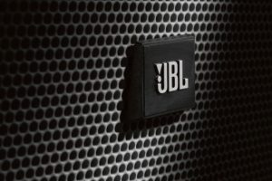 Ingin Mendengarkan Audio Kualitas Tinggi Speaker JBL Jawabannya
